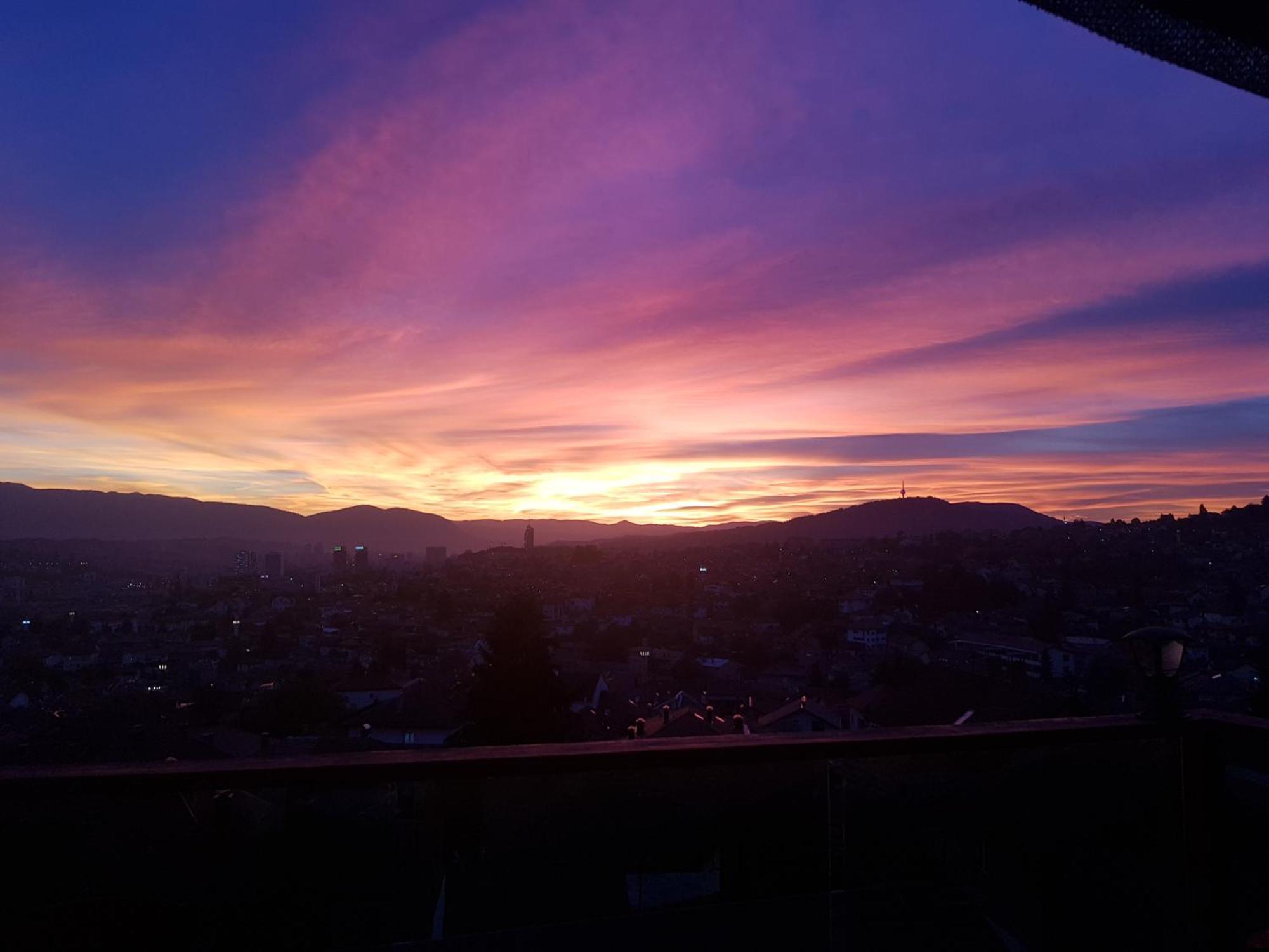 Sarajevo Sky View Apartment ภายนอก รูปภาพ